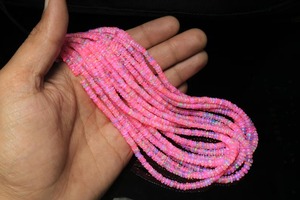 Perles carrées d'opale éthiopienne rose 4 mm, opale de feu pêche lisse, personnalisées, pierres précieuses Mehrajudin AA524 certifiées par un tiers - Product Image 2