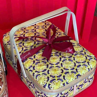 Panier-cadeau en bambou fait main du Vietnam avec couvercle, logo personnalisé, style européen/moderne, durable pour les cadeaux écologiques, emballage d'entreprise
