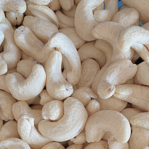 Hot Sale Cashew Nuts Raw Cashew Nut WW180, WW240, WW320, LP Cashew Nuts Wholesale Private Label Packaging Available - Product Image 1