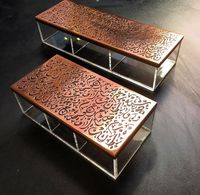 Plateau de cadeaux élégant en métal pour le Ramadan, assortiment de sucreries arabes et de chocolats de qualité supérieure avec poignée décorative