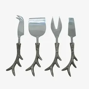 Juego de esparcidor de queso de metal con cabeza dorada y cuchillo de mantequilla, utensilios de cocina de acero inoxidable, cubiertos ideales para bodas hechos en la India - Product Image 3