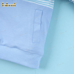 Conjunto de Sudadera con Capucha de Algodón Azul de Lujo con Bordado a Mano de Santa Claus y Pantalones Cortos Ignífugos para Niños Pequeños BB3197 con Certificación OEKO-TEX - Product Image 5