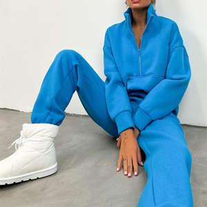 Survêtement 2 pièces sport décontracté pour femmes Logo personnalisé tricot ample solide nouveau pull à fermeture éclair ensemble de pantalons pour l'été doux - Product Image 3