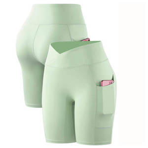 Shorts de sport personnalisés vert clair pour femmes, shorts serrés, taille haute, sport, séchage rapide, respirant, shorts de cyclisme, shorts de fitness - Product Image 1
