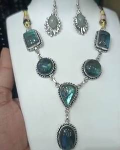 Cristal naturel Agate Lebradorite Chakra Fence Collier Indien Grossiste Fabricant - Product Image 1