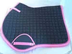 Manta de Silla de Montar de Algodón con Acolchado de Espuma Suave, Transpirable y Ligera, Diseño y Color Personalizados para la Comodidad del Caballo y Uso Diario - Product Image 5