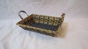 ตะกร้าหวายสานมือแบบวินเทจ ราคาประหยัด เป็นมิตรกับสิ่งแวดล้อม ถาดอเนกประสงค์ พร้อมหูหิ้วสะดวกสบาย เหมาะสำหรับห้องนอน - Product Image 2