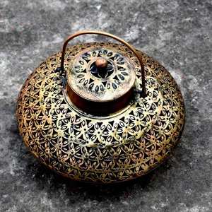 Linterna marroquí Dhuni (Deghchi) Gold Antique Laser Cut para decoraciones navideñas - Product Image 4