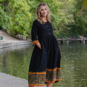 ชุดเดรสโบฮีเมียนผ้าอิคัททอมือ คาลาก้า ผ้าฝ้ายแท้ สวมใส่สบาย สำหรับโอกาสพิเศษ รุ่นลิมิเต็ดอิดิชั่น งานฝีมือ แฟชั่นที่เป็นมิตรต่อสังคม ใส่ได้ทุกฤดู - Product Image 1