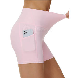 Pantalones cortos transpirables de color sólido para mujer, ropa de calle de diseño personalizado, pantalones cortos deportivos de gran tamaño para mujer - Product Image 3