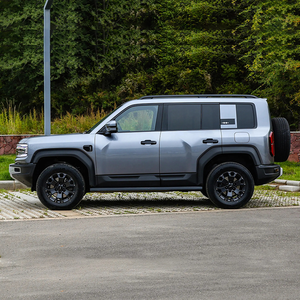 รถยนต์ Fangchengbao 5-Style EV/PHEV SUV ปี 2024 รุ่นใหม่ พลังงานทางเลือก สำหรับขับขี่ออฟโรด พร้อมขับเคลื่อน ระยะทางวิ่ง 601-700 กม. มอเตอร์ 200-250 กิโลวัตต์ - Product Image 4