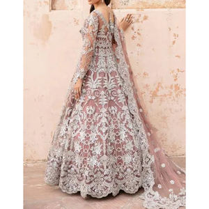 El nuevo diseñador Heavy Work Lehenga para mujer Vestido de novia 2025 Vestido de novia para novia 2025 - Product Image 1