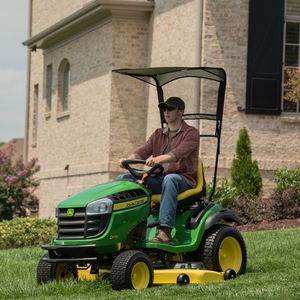 Tracteur de jardin J-ohn Deere 25HP propre et usagé, construction robuste, entretien facile et prêt à fonctionner - Product Image 6