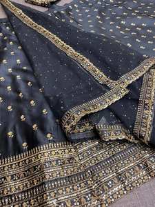 Georgette lehenga choli สีดำดีไซเนอร์สีดำแบบดั้งเดิมอินเดียกับลูกไม้ทำงาน dupatta - Product Image 4