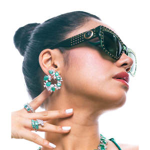 ต่างหูเพชร Emerald Lush Soiree - Product Image 6