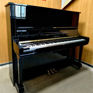 Piano droit Yamaha U3H importé, de haute qualité, professionnel, d'occasion, son clair, sensation solide, U3 88 touches 1645941 - Product Image 1
