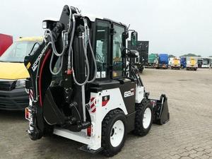 Chargeuse-pelleteuse compacte Hidromek 62S5, chargeuse sur chenilles diesel, chargeuse sur roues compacte avec moteur, puissance de creusement élevée pour la construction et l'agriculture - Product Image 6