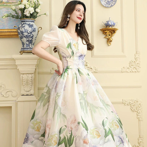 green emerald velvet dress Amazon Fashion: 5 Fashionable Dresses for Summer main image 1