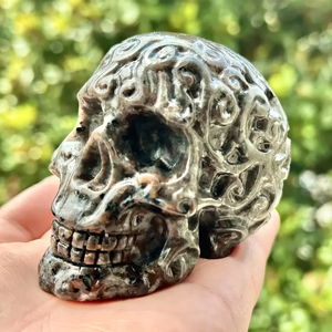 Kerajinan Kristal Yooperlite Alami Grosir, Ukiran Kepala, Reaksi Fluoresen UV, untuk Dekorasi dan Hadiah - Product Image 1