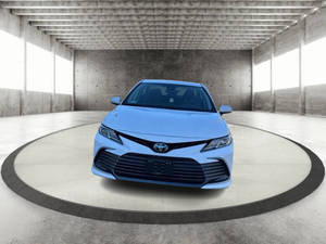 Camry LE AWD 2023 d'occasion de bonne qualité avec faible kilométrage - Product Image 5