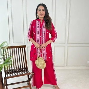 ชุดเสื้อผ้าสองชิ้นทันสมัยสำหรับผู้หญิงชุดปาร์ตี้และนอกสถานที่ทันสมัย - Product Image 1