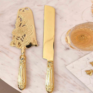 Ensemble de couteau à gâteau et de serveur en laiton moderne conçu pour des fêtes et des événements élégants et élégants au prix de gros de l'Inde - Product Image 1