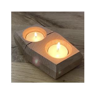 Portavelas de Madera Artesanal Diseñado para una Iluminación Ambiental Sutil Mientras Agrega un Atractivo Clásico de Madera Hecha a Mano - Product Image 3