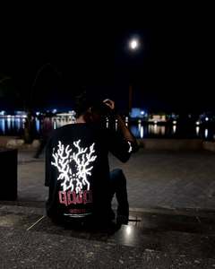 Personalizable iluminar hombres Camiseta 100% algodón luminoso venta al por mayor reflectante brillo oscuro Transferencia de Calor vinilo sublimación espacios en blanco - Product Image 1