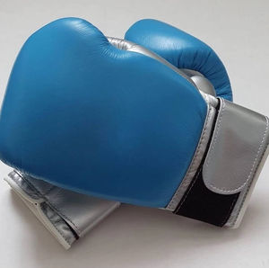 Guantes de Boxeo de Cuero Personalizados - Guantes de Entrenamiento Profesional de Secado Rápido, Absorción de Humedad, Impermeables y con Protección UV para Boxeo - Product Image 4