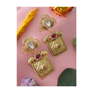 เครื่องประดับหินและ Kundan คุณภาพพรีเมี่ยมโอบกอดหรูหราสำหรับงานแต่งงานและหมั้นสไตล์คลาสสิก - Product Image 5