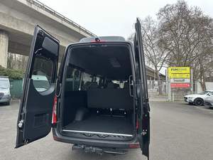 Nuevo Mercedes-Benz Sprinter 317 CDI RWD PRO L3 Tourer, transmisión automática, potencia de 125 kW, 170 CV, minibús con capacidad para hasta 9 asientos. - Product Image 5