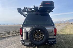 TRÈS PROPRE GM-C CANY-ON AT4 TURBO 4 CYLINDRES 4X4 2024 RHD/LHD PRÊT À LA LIVRAISON - Product Image 6