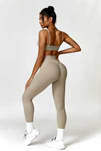 Wholesale Custom Nude Camila Sports <b>Bra</b> Heart Shape Scooped Cleavage Neckline New & High Impact Women's Gym Fitness Sports <b>Bra</b> - Product Image 3