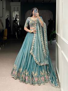 Diseñador estilo paquistaní Lehenga Choli para damas de honor funciones de boda elegantes fiestas hechas seda algodón tejido trabajo fiesta desgaste - Product Image 5