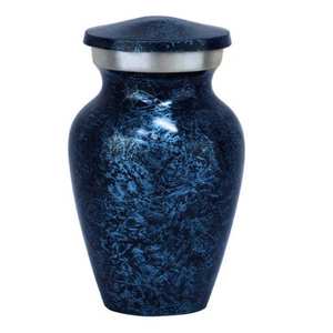 In Loving Memory Urne souvenir coeur bleu en métal avec option de gravure Love Charms - Product Image 5