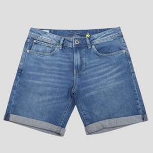 Shorts en jean pour femmes, shorts en denim d'été, taille mi-haute, avec revers, en denim extensible, style décontracté vintage, prêts à être expédiés - Product Image 3