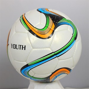 BALLON DE SOCCER DE TAILLE OFFICIELLE DE PRIX DE GROS BALLES DE HAUTE QUALITÉ POUR JOUER À L'INTÉRIEUR ET À L'EXTÉRIEUR CONCEPTION AVEC LOGO PERSONNALISÉ - Product Image 6