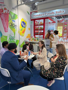 Việt Nam tự nhiên nhiệt đớ<span class=keywords><strong>i</strong></span> nước ép trá<span class=keywords><strong>i</strong></span> cây uống 330ml đóng hộp miễn phí Hỗ trợ tiếp thị và mẫu-nfc-nhãn hiệu riêng được chấp nhận - Product Image 3