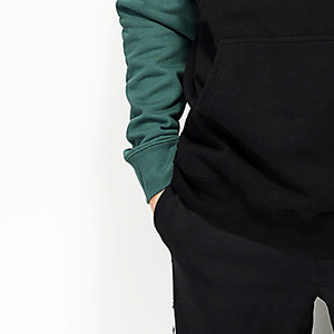 Sudadera con capucha negra para hombre con colores personalizados, sudaderas con capucha bordadas con serigrafía a granel para invierno - Product Image 4