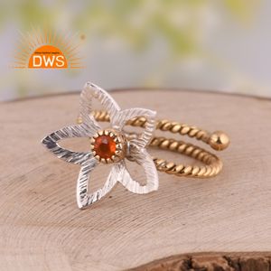 Anillo de plata de ley de la mejor calidad chapado en oro de 18 quilates, piedra preciosa cornalina natural, diseño floral, fabricante de joyería fina Demi - Product Image 2