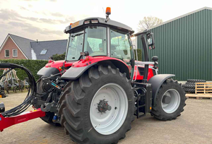 Tractor agrícola Massey Ferguson 7S.210 Dyna-VT Tractor exclusivo disponible para la venta a precio asequible - Product Image 4