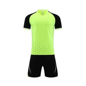 Kit de sport pour hommes Maillots de basket-ball pour fans Équipe de jeu pour hommes et enfants Uniforme à manches courtes Gilet d'entraînement et short - Product Image 4