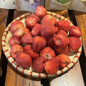 Fraises lyophilisées FD, Vietnam, usine directe, emballage en vrac, fruits secs, approvisionnement pour la vente en gros, étiquette personnalisée, marque privée - Product Image 1