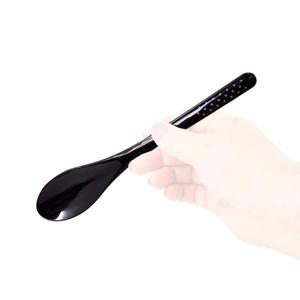 Juego de palillos y cucharas antiadherentes de plástico desechables negros con estuche personalizado Diseño divertido de estilo Zen asiático ecológico 21cm - Product Image 5