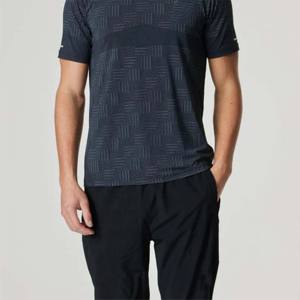 Fashionable Men's <b>Moisture</b>-<b>Wicking</b> T-<b>Shirt</b> - Comfortable, Stretchable, and Ideal for Everyday Wear and Athletic Activities - Product Image 4