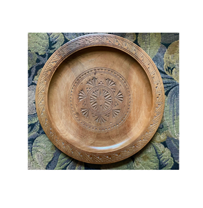 Meilleure vente plaque de chargeur en bois design unique bois de taille moyenne sous les assiettes accessoires cadeaux assiettes de chargeur en bois massif - Product Image 5