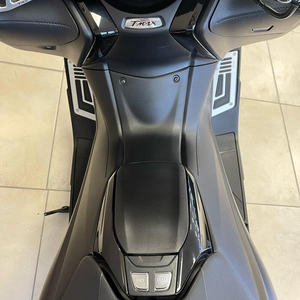 Motocicleta de Gasolina T-MAX 530 Modelo 2017 con 15853 KM, Producto del Año 2017 - Product Image 4