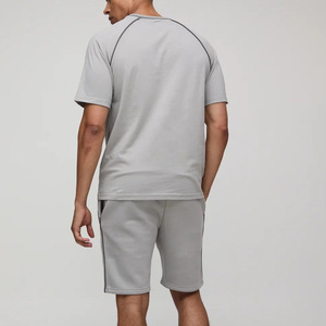 Conjunto de pantalones cortos y camiseta de entrenamiento y gimnasio con puntadas de contraste OEM/ODM, conjunto de pantalones cortos y camiseta con logotipo impreso personalizado, conjunto de pantalones cortos de estilo Hip hop de 2 piezas para hombres - Product Image 6