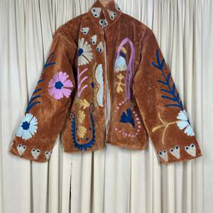Boho Chic Retro Chic Free Size XL <b>Robe</b> Hand Embroidered Brown Floral Velvet Suzani Jacket Open Front Winter <b>Coat</b> Winter Wear - Product Image 4