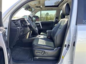 Toyota 4Runner Limited 2024 Usado en Buen Estado - Product Image 4